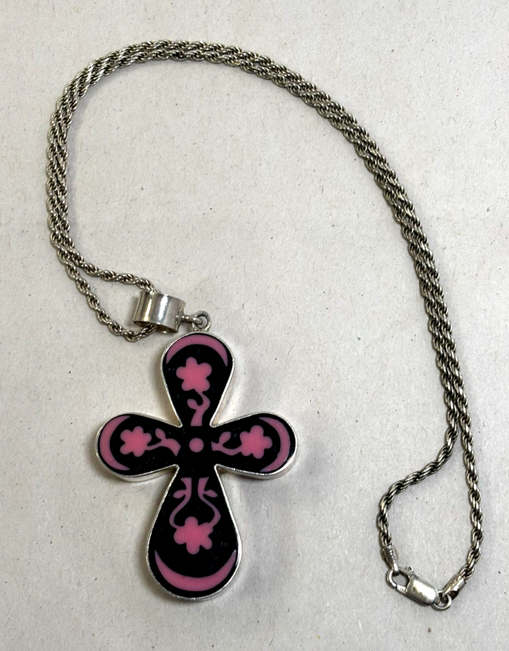 Rare Sterling Silver 925 Enamel Cross Pendant Necklace 21 in heavy 32g Vintage